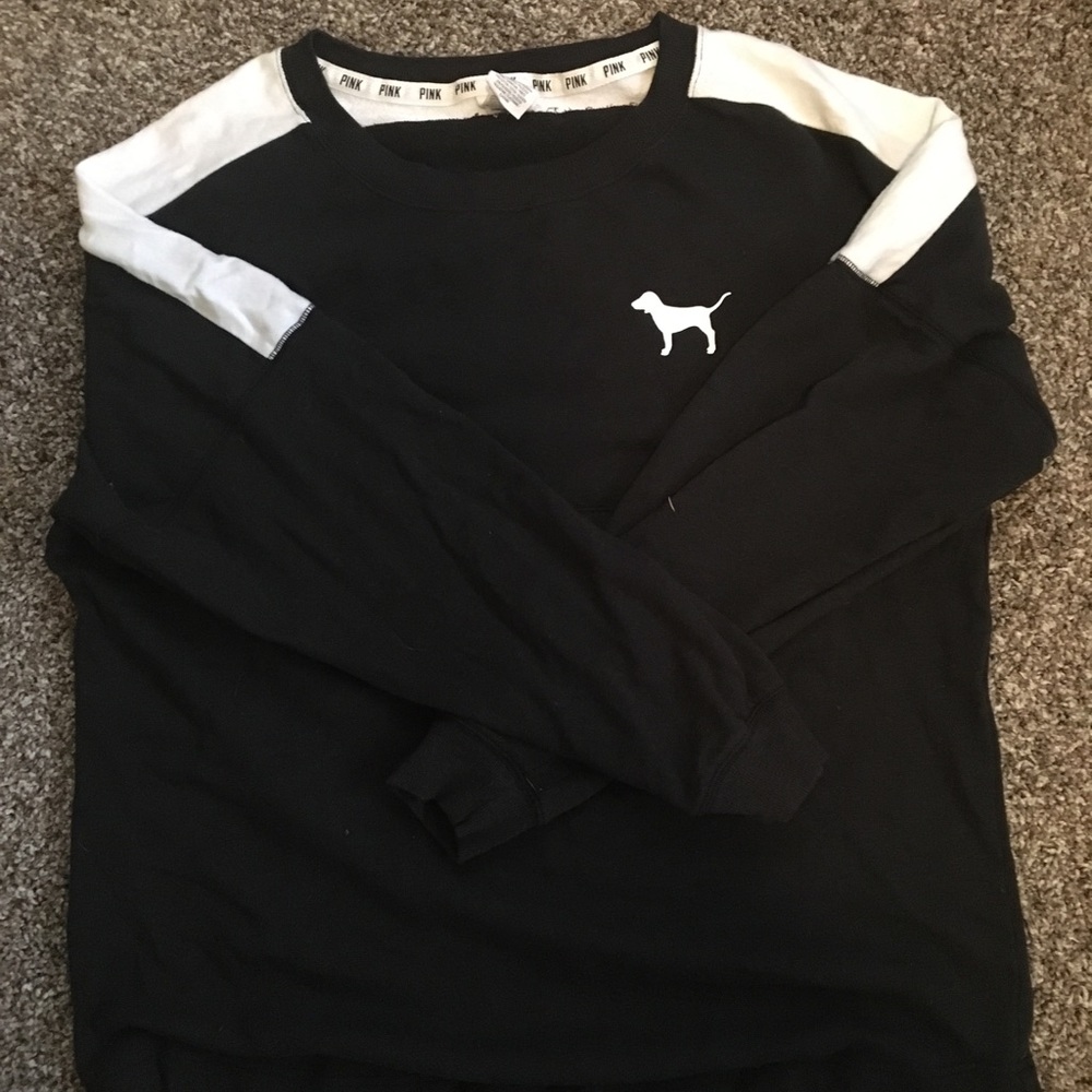 Reselling PINk Campus Crew